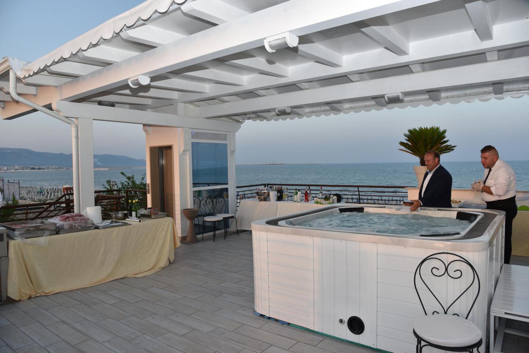Bed and Breakfast Vista Beb Mare Manfredonia Esterno foto