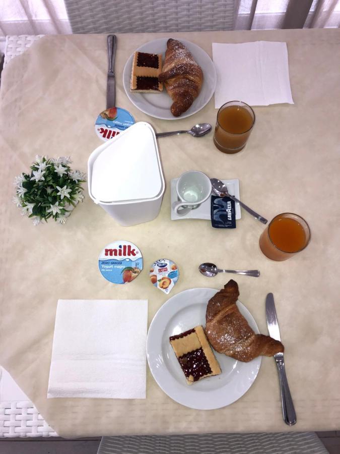 Bed and Breakfast Vista Beb Mare Manfredonia Esterno foto