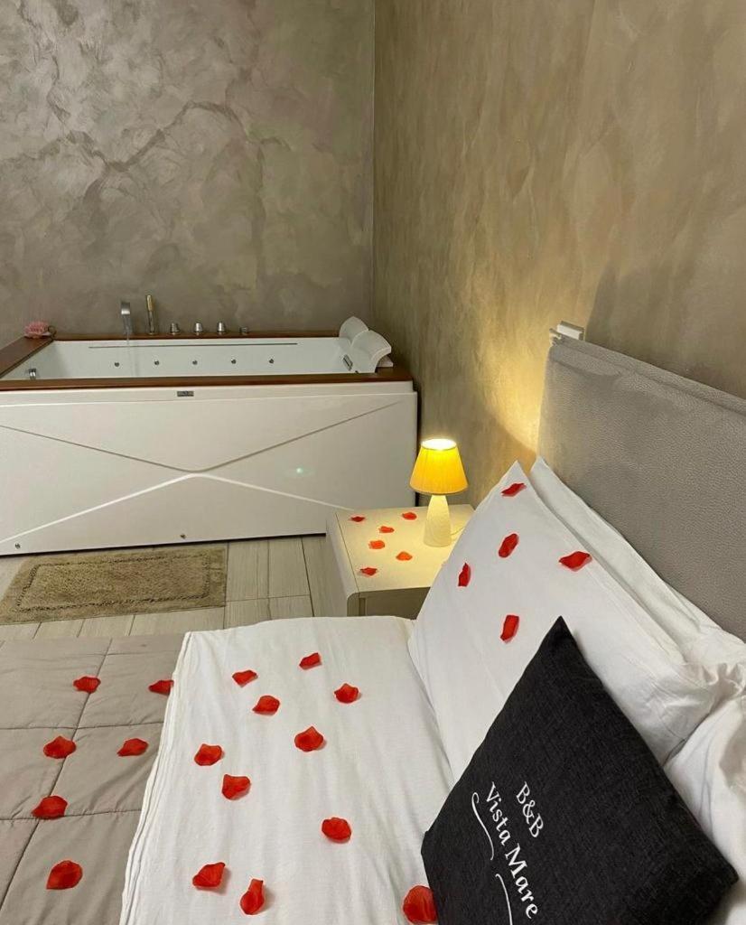 Bed and Breakfast Vista Beb Mare Manfredonia Esterno foto